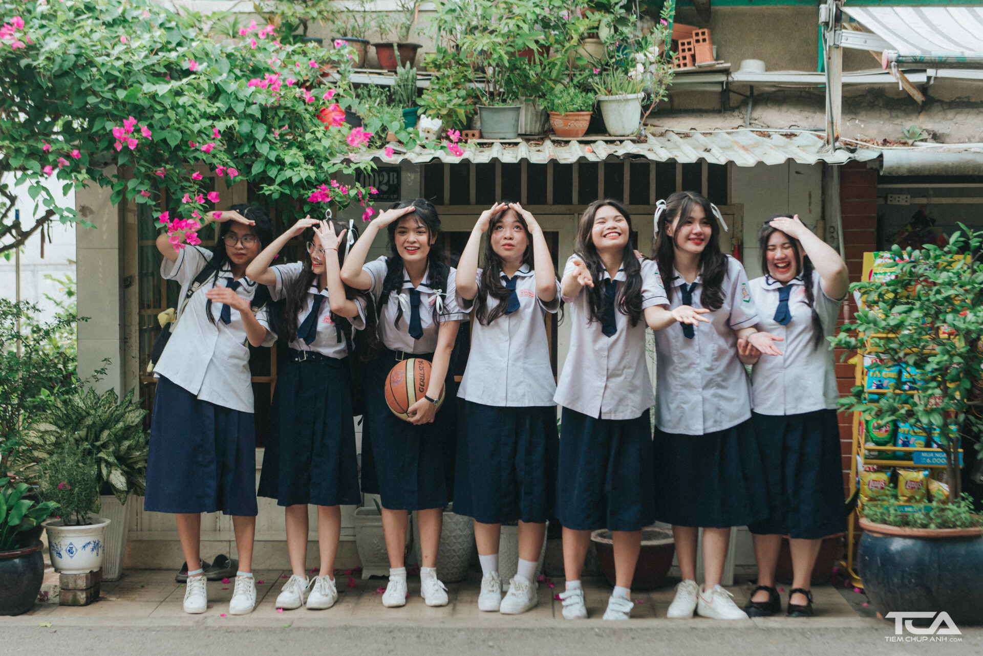 Ý Tưởng Chụp Ảnh Kỷ Yếu Học Sinh Cấp 3 Đẹp, Độc Đáo Và Ý Nghĩa